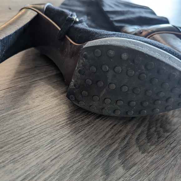 TODS heeled suede boots - Picture 2 of 3